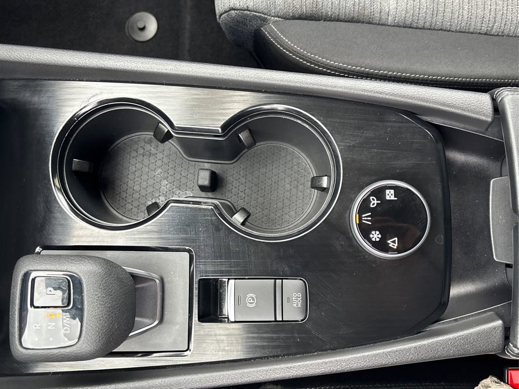 Used 2023 Nissan Rogue SV image 20