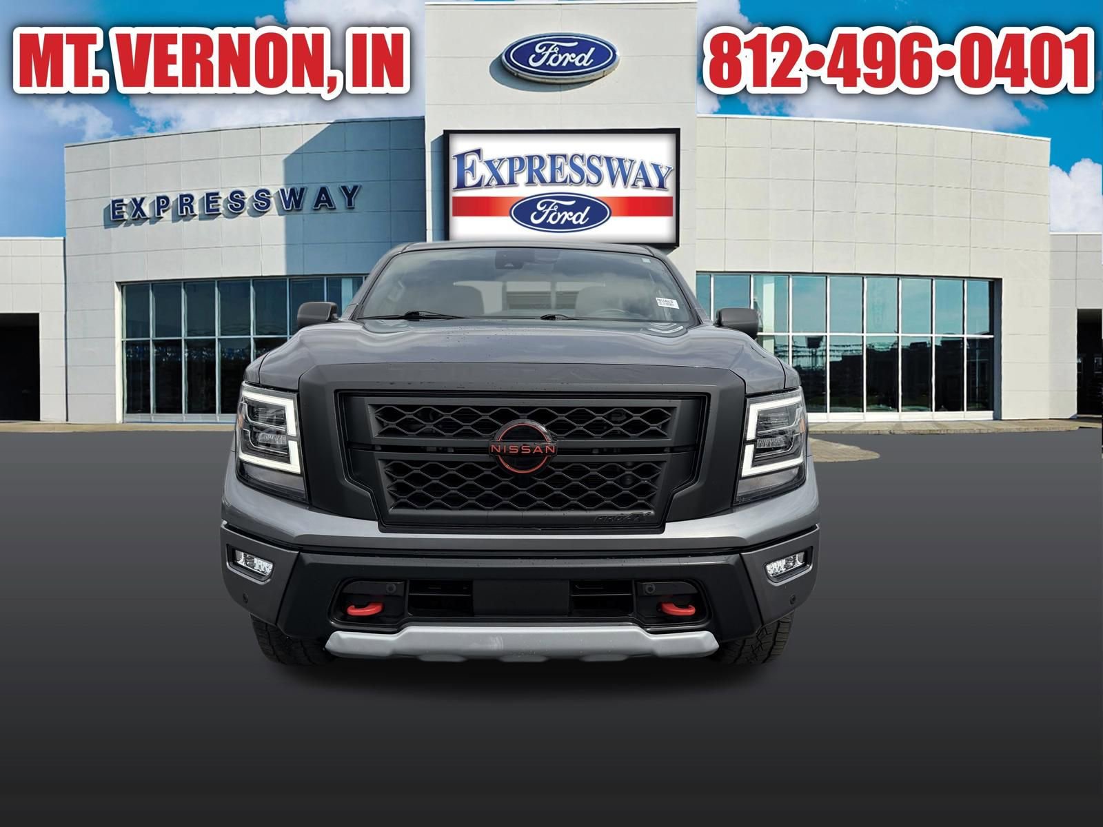 Used 2023 Nissan Titan PRO-4X w/ Pro-4x Utility Package image 3
