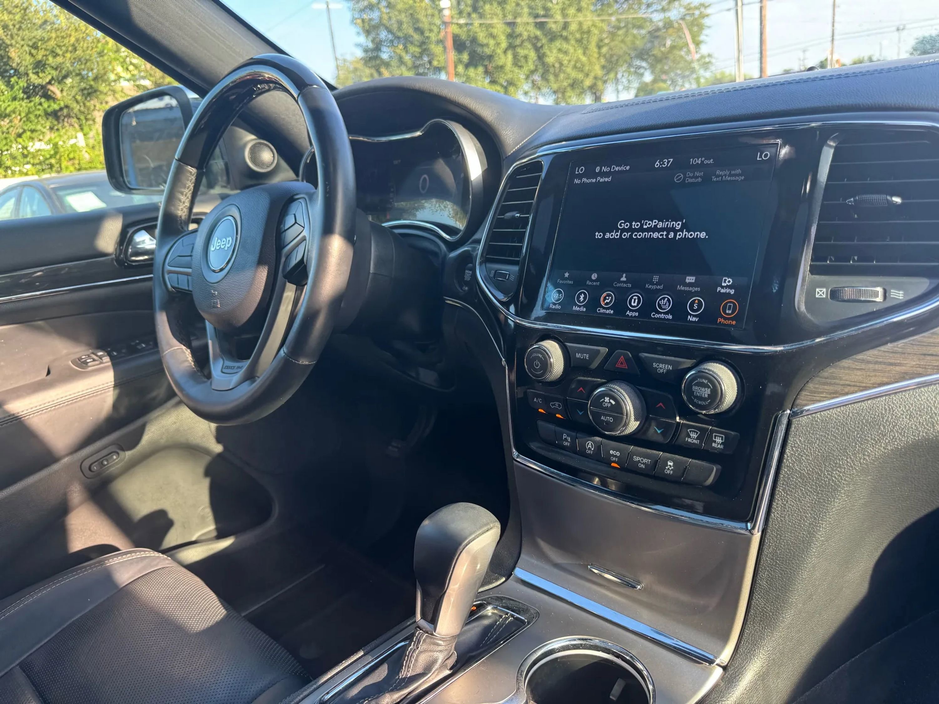 Used 2019 Jeep Grand Cherokee Overland image 18