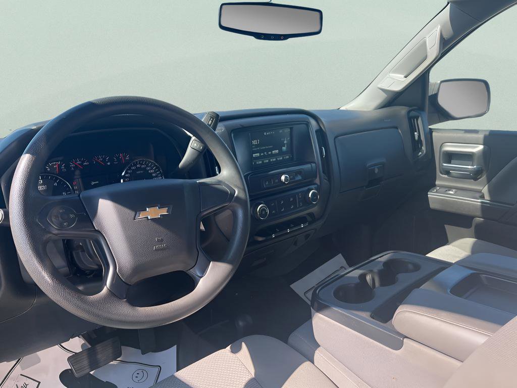 Used 2018 Chevrolet Silverado 1500 Custom w/ Custom Value Package AWD/4WD image 12