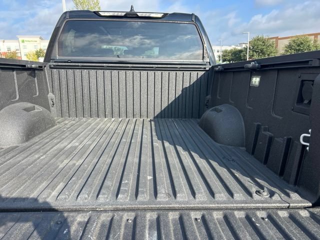 Used 2023 Toyota Tundra Limited w/ Power Package AWD/4WD image 10