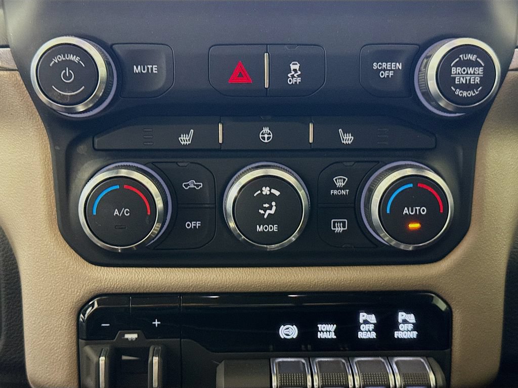 Used 2022 RAM 2500 Laramie AWD/4WD image 16