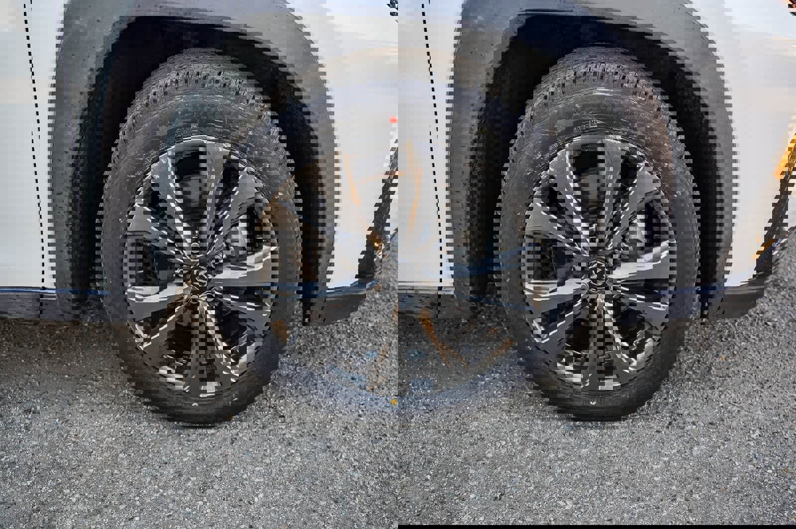 Used 2021 Lexus UX 200 F Sport w/ Accessory Package (Z2) image 6