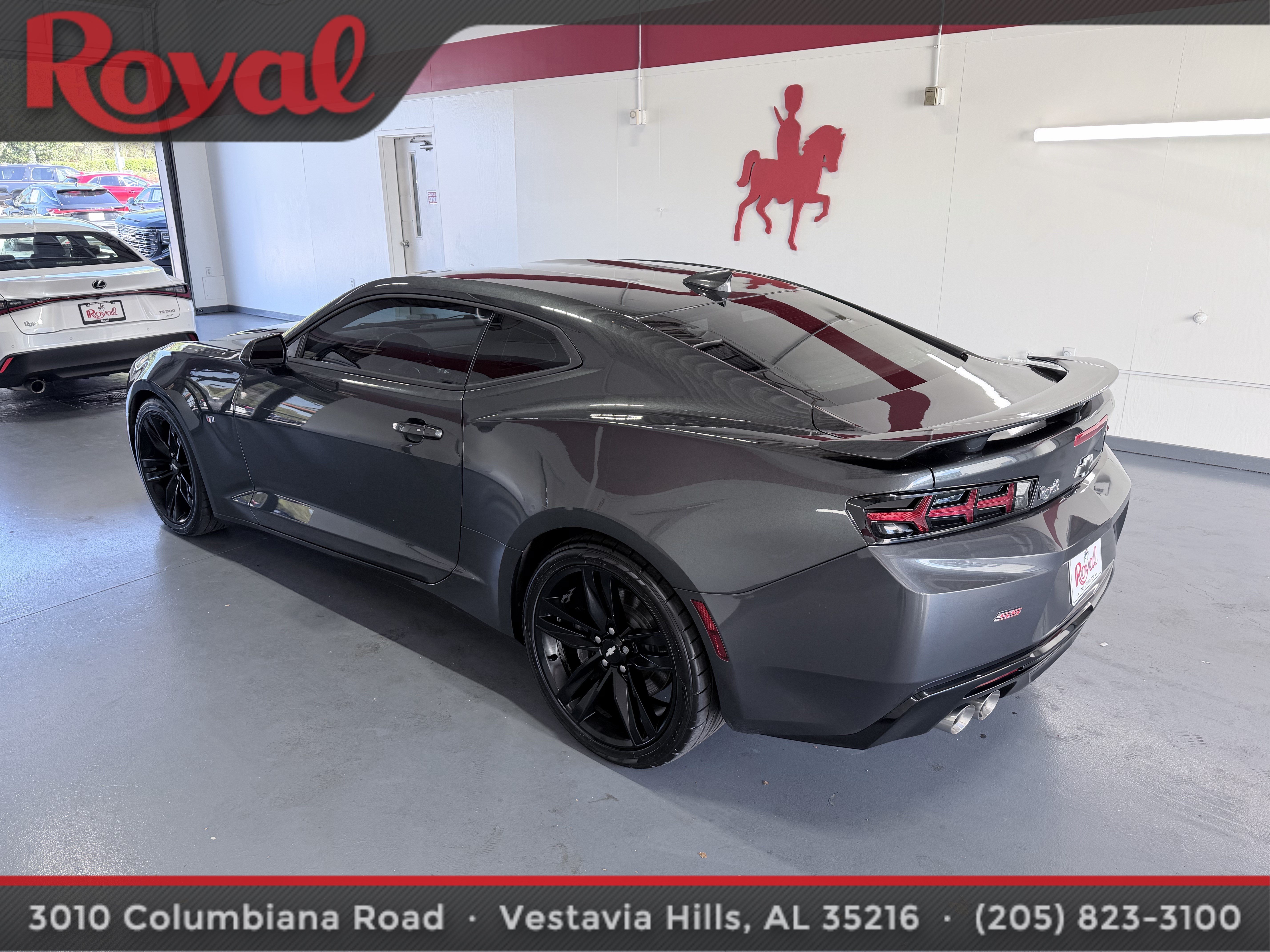 Used 2016 Chevrolet Camaro SS RWD image 8