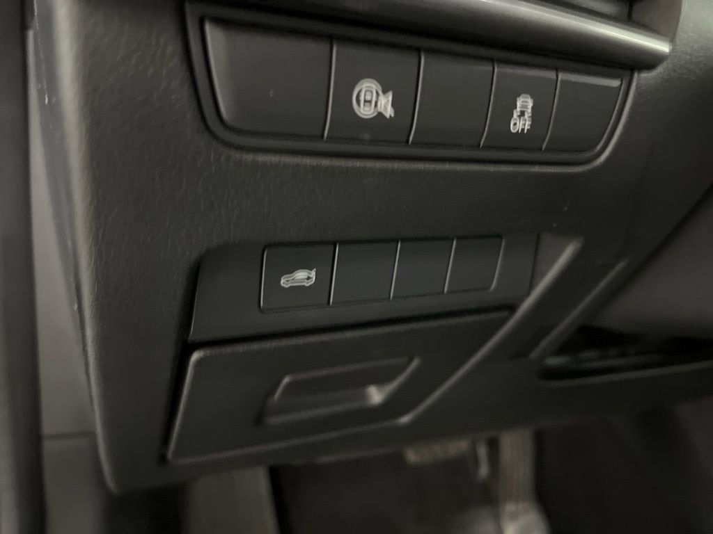 Used 2024 MAZDA MAZDA3 s image 14