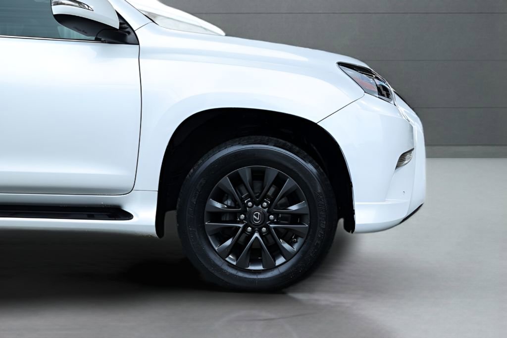 Used 2020 Lexus GX 460 Premium w/ Premium Package image 10