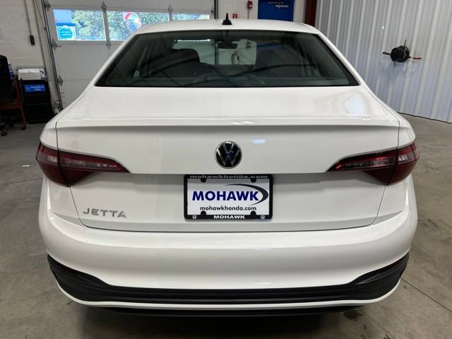 Used 2023 Volkswagen Jetta S FWD image 5