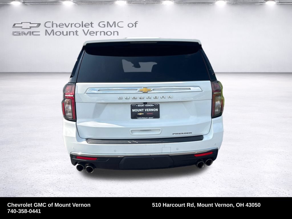 Used 2024 Chevrolet Suburban Premier AWD/4WD image 4