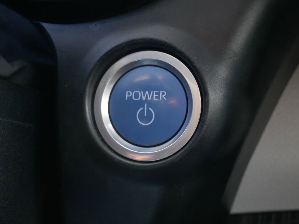 Used 2023 Toyota Sienna Limited image 30