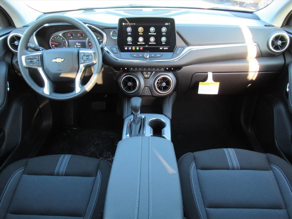 New 2025 Chevrolet Blazer LT FWD image 11