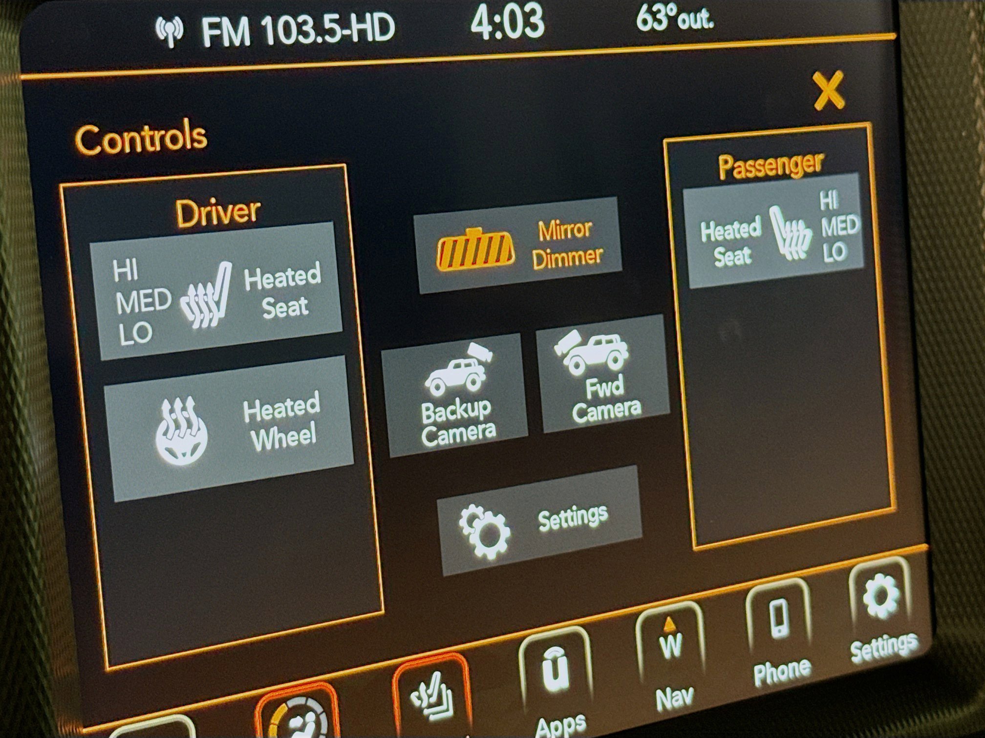 Used 2022 Jeep Wrangler Unlimited Sahara w/ Cold Weather Group image 24