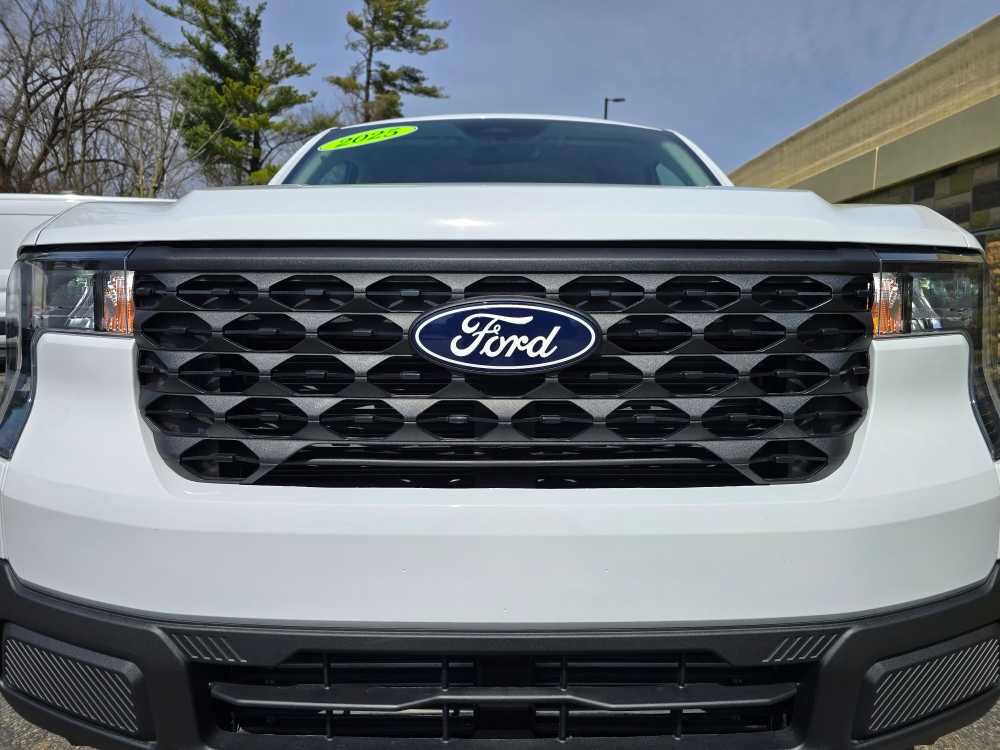 Used 2025 Ford Maverick XL w/ Equipment Group 102A image 6