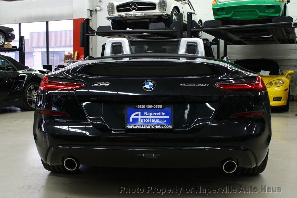 Used 2022 BMW Z4 sDrive30i w/ Driving Assistance Package image 5