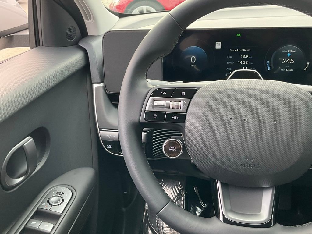 Used 2025 Hyundai Ioniq 5 SEL image 40