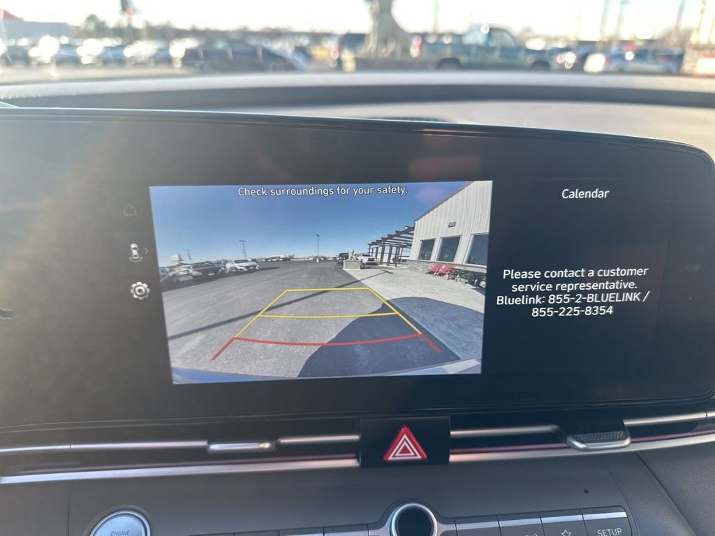 Used 2025 Hyundai Elantra SEL FWD image 18