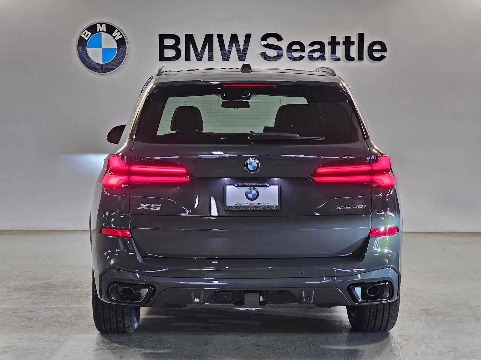 New 2026 BMW X5 xDrive40i w/ M Sport Package image 5