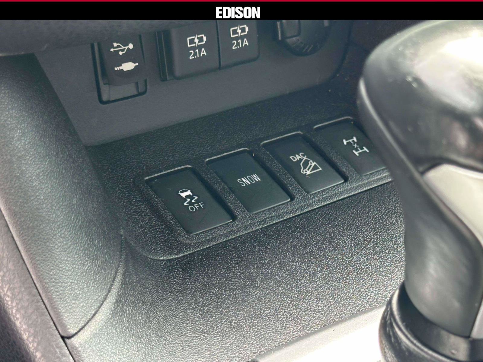 Used 2019 Toyota Highlander XLE w/ Protection Package #3 AWD/4WD image 31