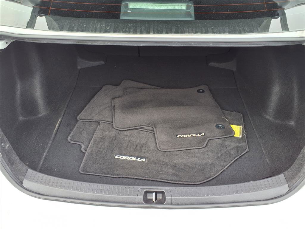Used 2022 Toyota Corolla LE image 27
