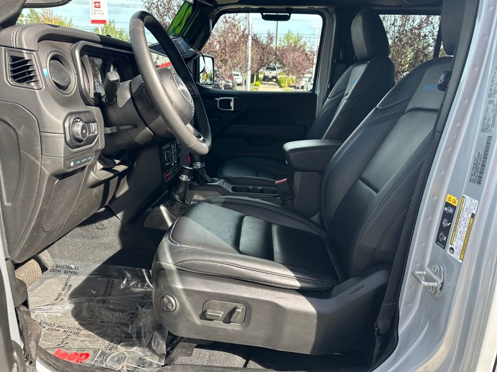 Used 2024 Jeep Wrangler Unlimited Rubicon 4xe image 12