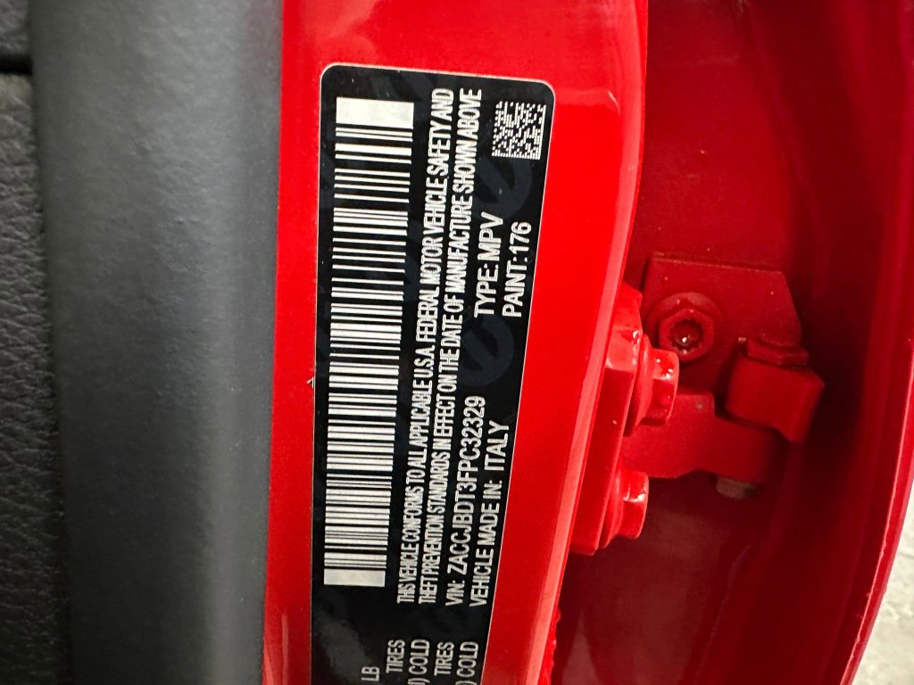 Used 2015 Jeep Renegade Limited image 36