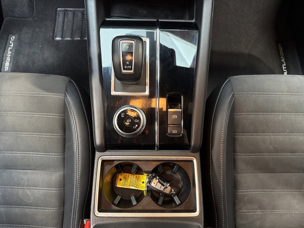 Used 2023 Mitsubishi Outlander SE Black Edition image 23