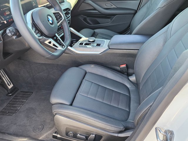 Certified 2025 BMW M440i w/ Premium Package image 16