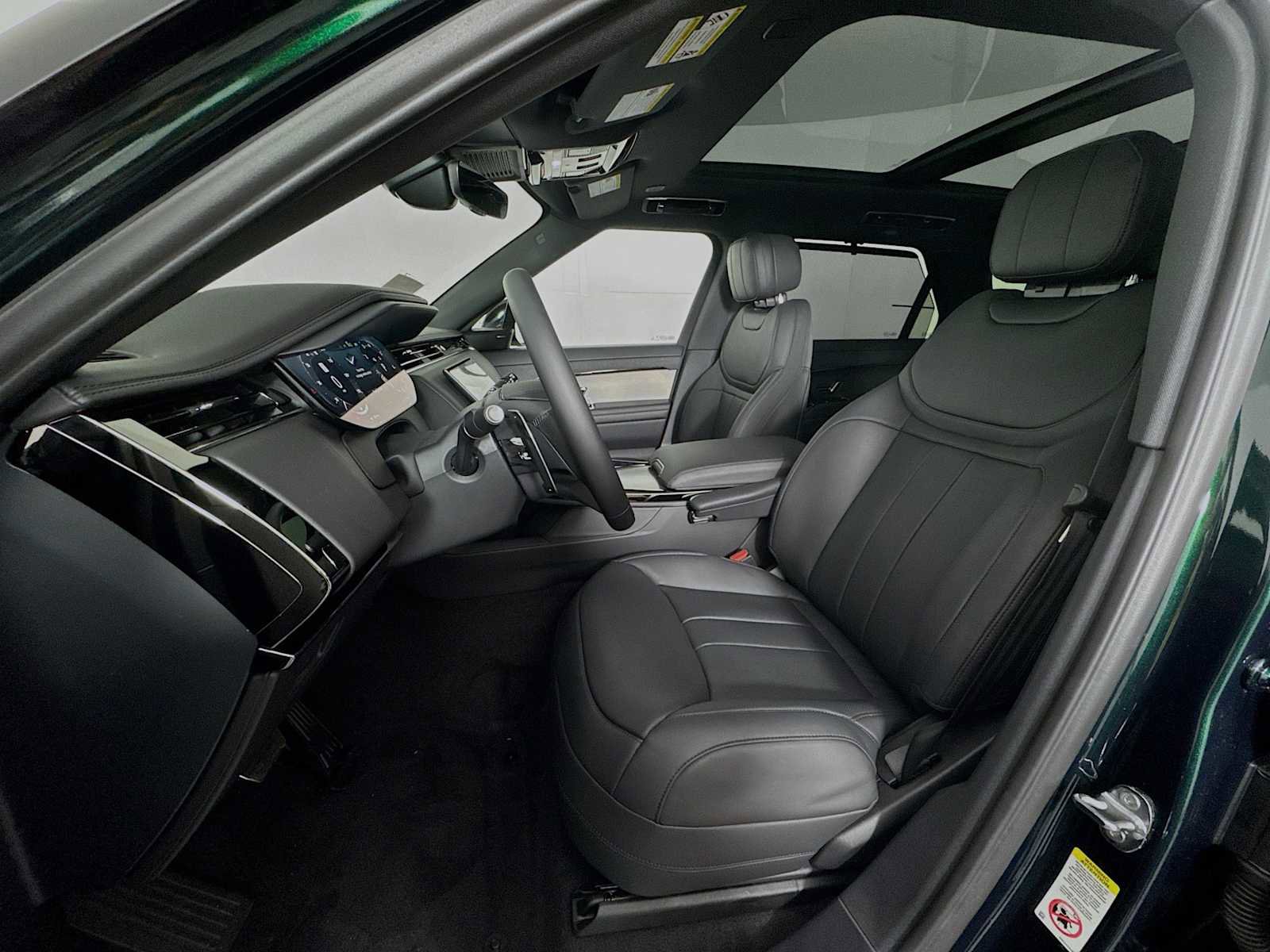 New 2025 Land Rover Range Rover Sport SE image 11