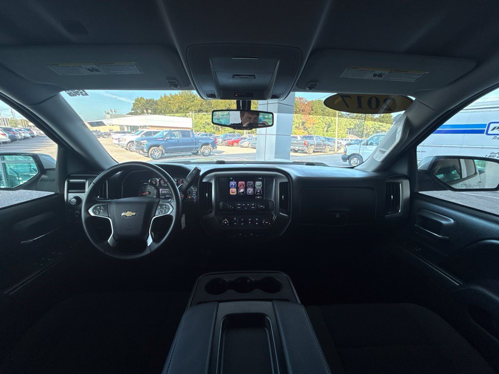 Used 2017 Chevrolet Silverado 1500 LT AWD/4WD image 19