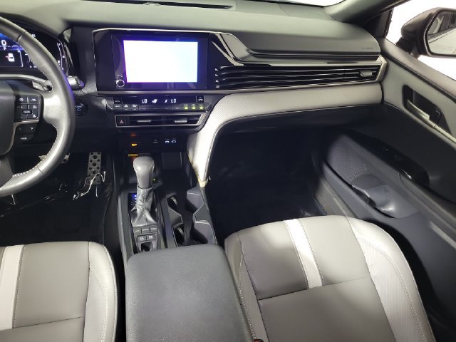 Used 2026 Toyota Camry SE FWD image 17