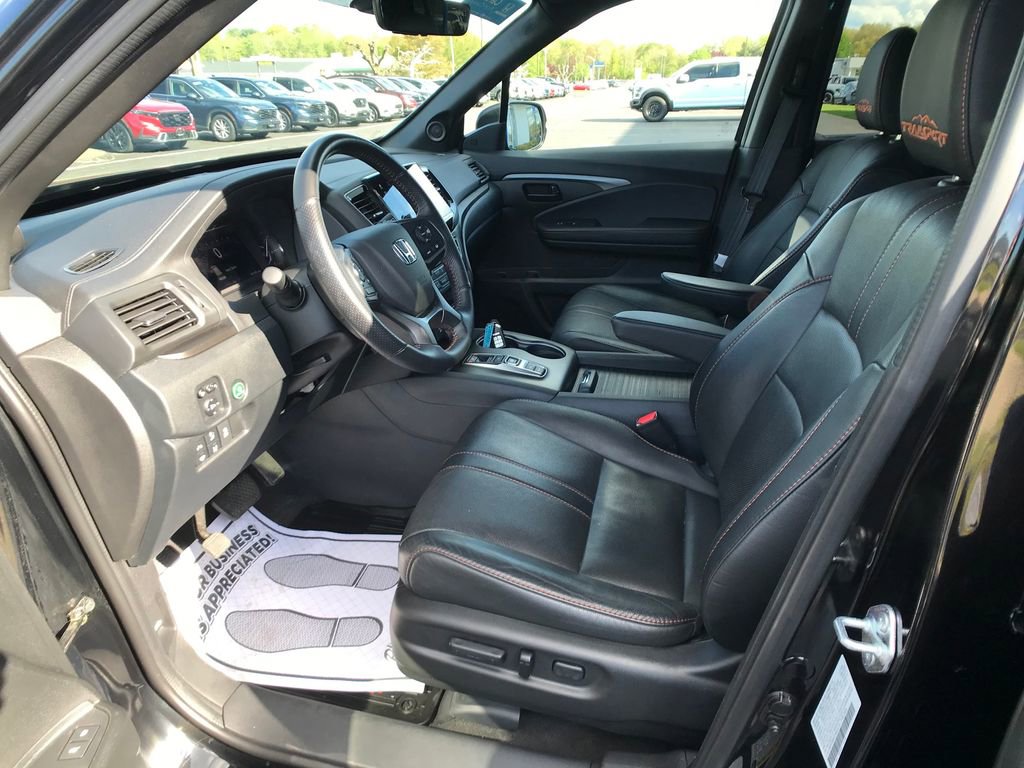Certified 2023 Honda Passport TrailSport image 4