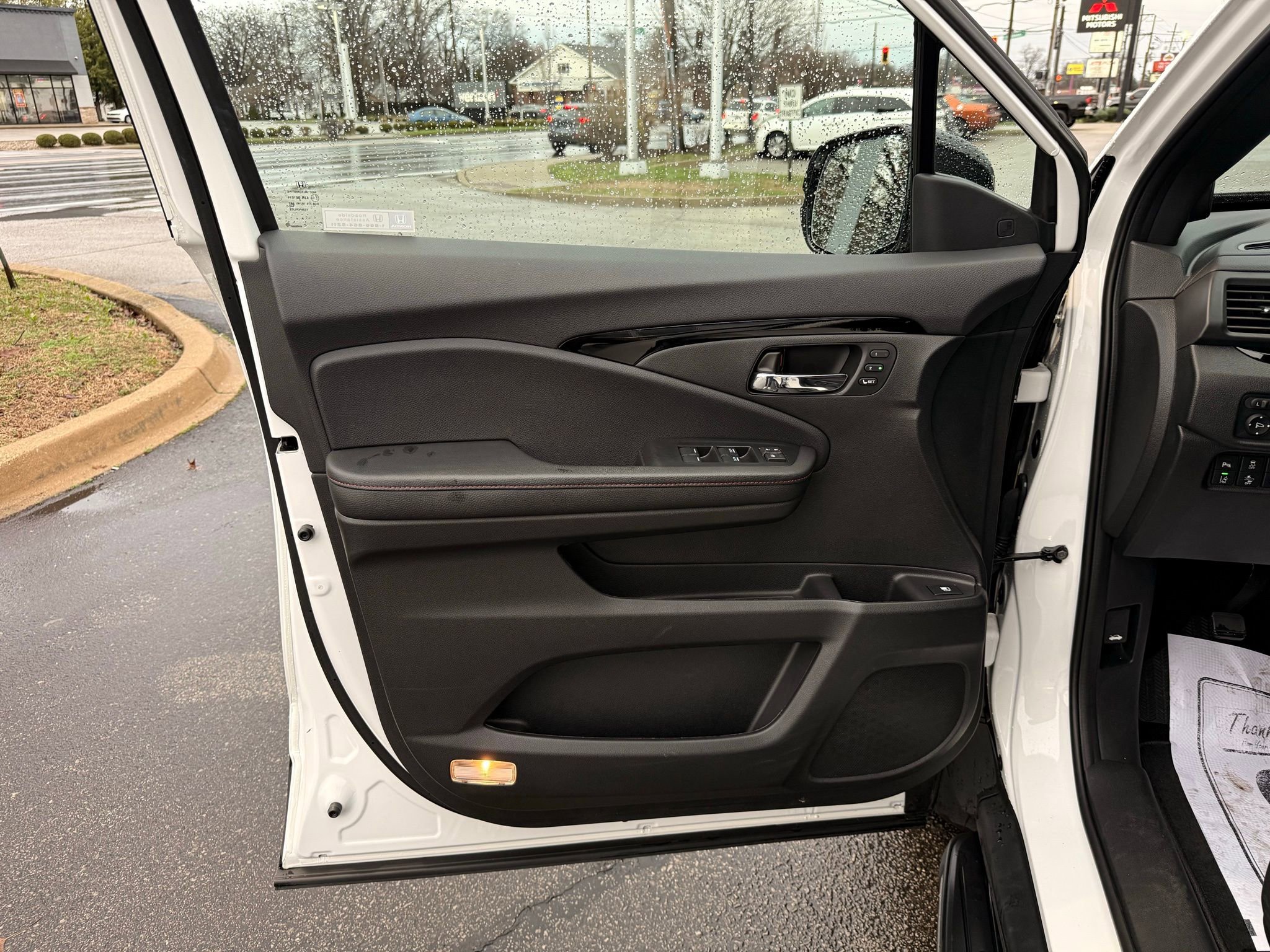 Used 2023 Honda Ridgeline Black Edition image 37