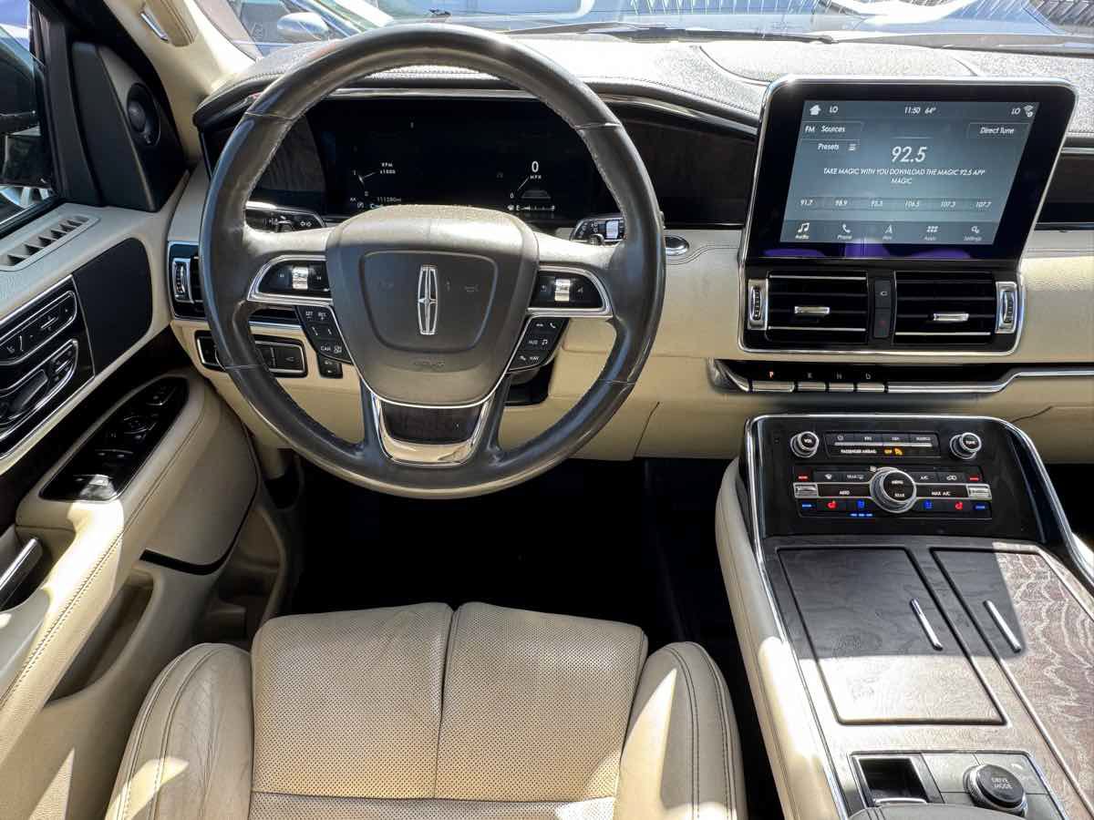 Used 2018 Lincoln Navigator L Select w/ Technology Package AWD/4WD image 18