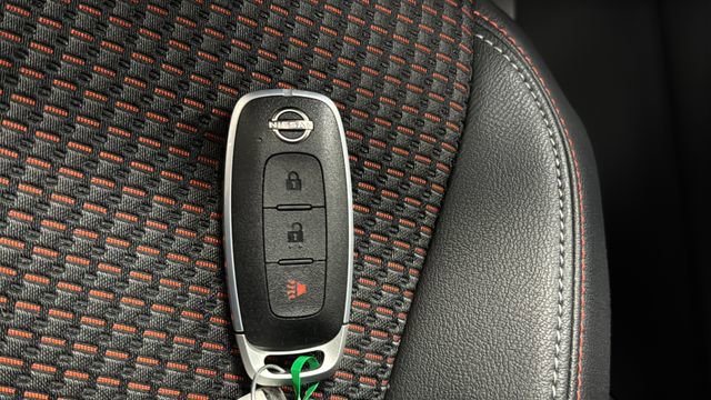 Used 2025 Nissan Kicks SR FWD image 20