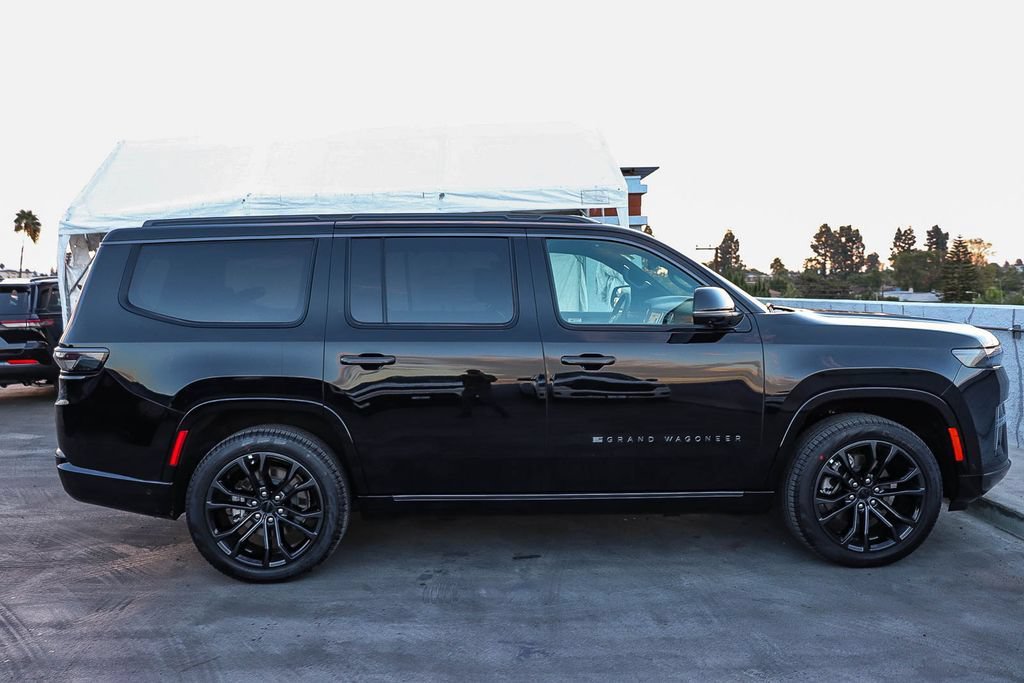 New 2026 Jeep Grand Wagoneer Summit AWD/4WD image 13