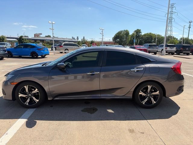 Used 2018 Honda Civic Touring image 3