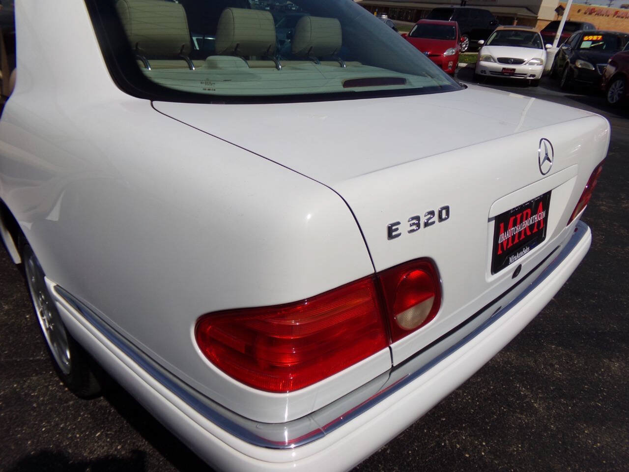 Used 1999 Mercedes-Benz E 320 Sedan w/ X2 Opt Pkg image 14