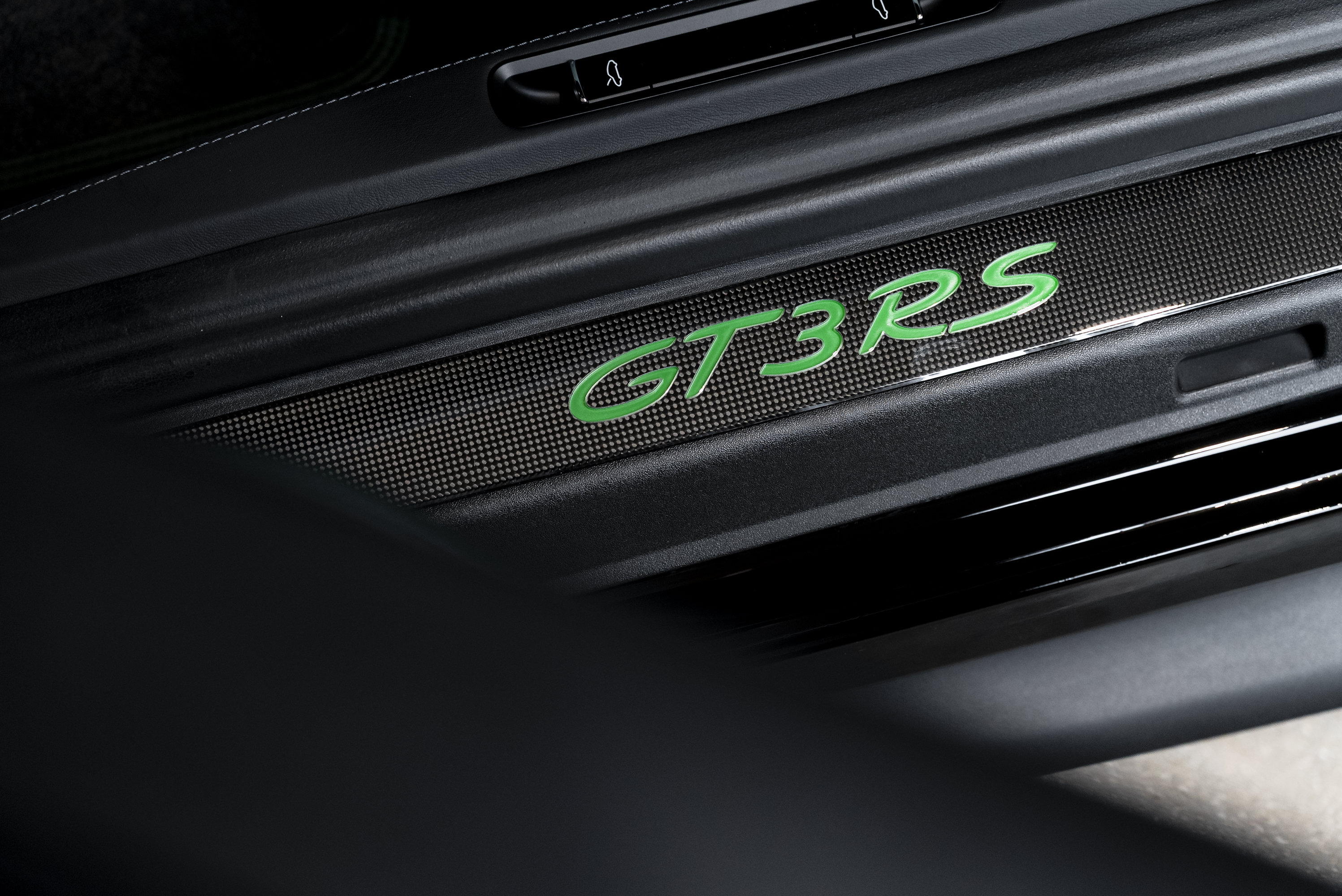 Certified 2019 Porsche 911 GT3 RS RWD image 42