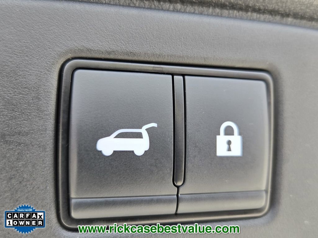 Used 2024 Nissan Pathfinder SL w/ Cargo Package FWD image 16
