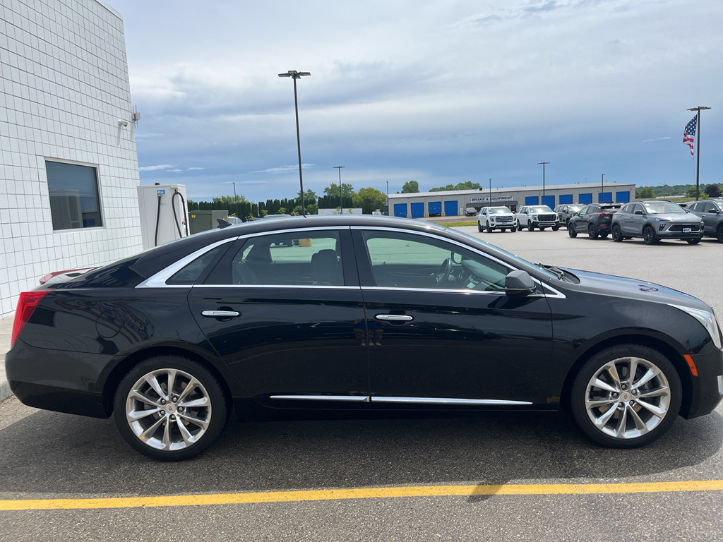 Used 2014 Cadillac XTS Premium AWD/4WD image 2