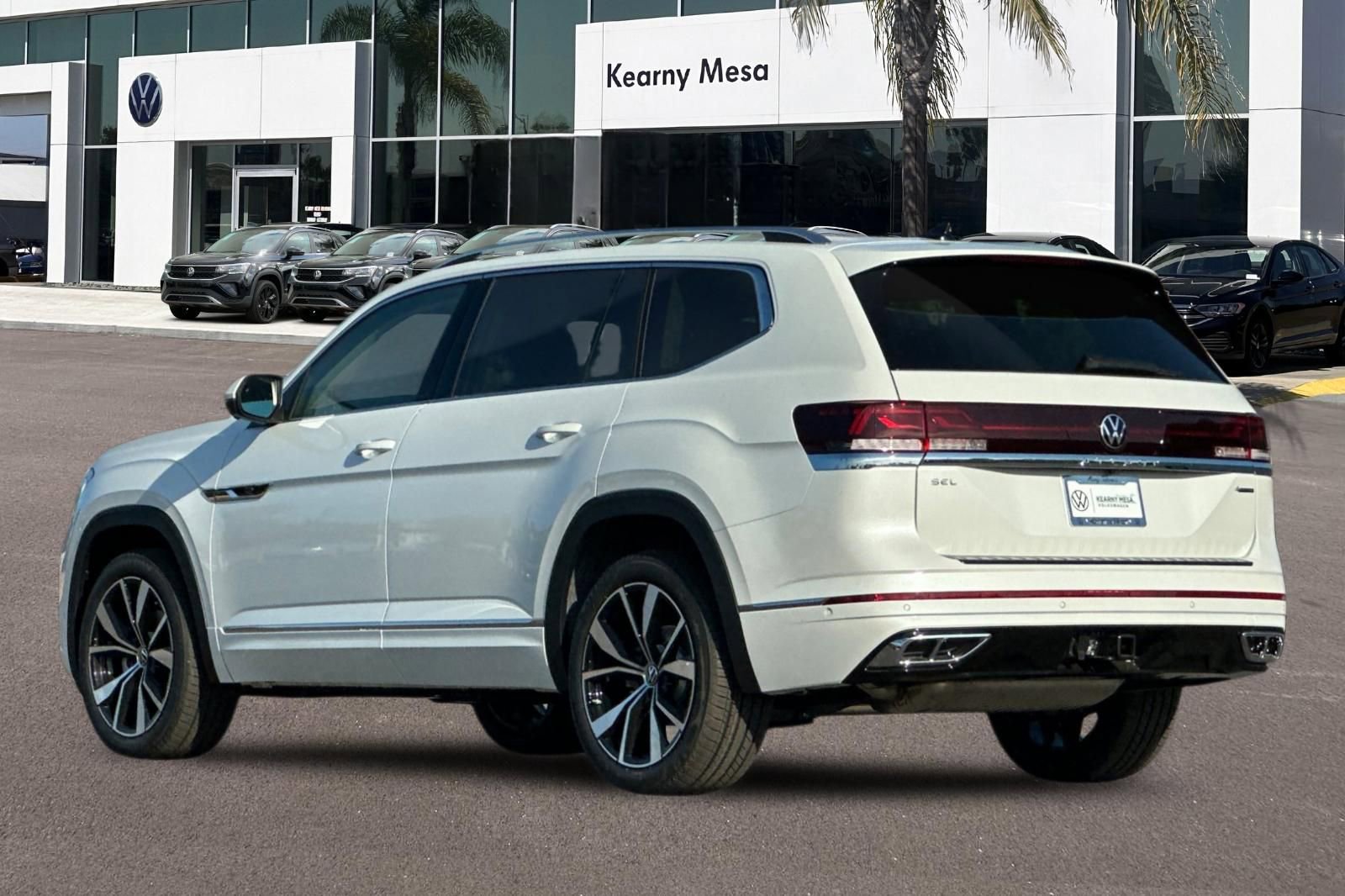 New 2026 Volkswagen Atlas SEL Premium R-Line image 6