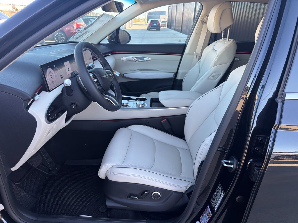 New 2027 Genesis GV70 2.5T Advanced AWD/4WD image 11