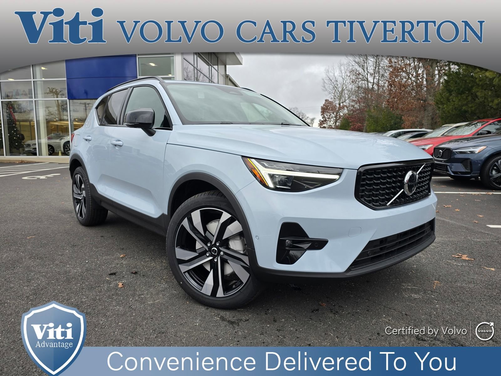 Used 2025 Volvo XC40 B5 Plus w/ Protection Package Premier video 1