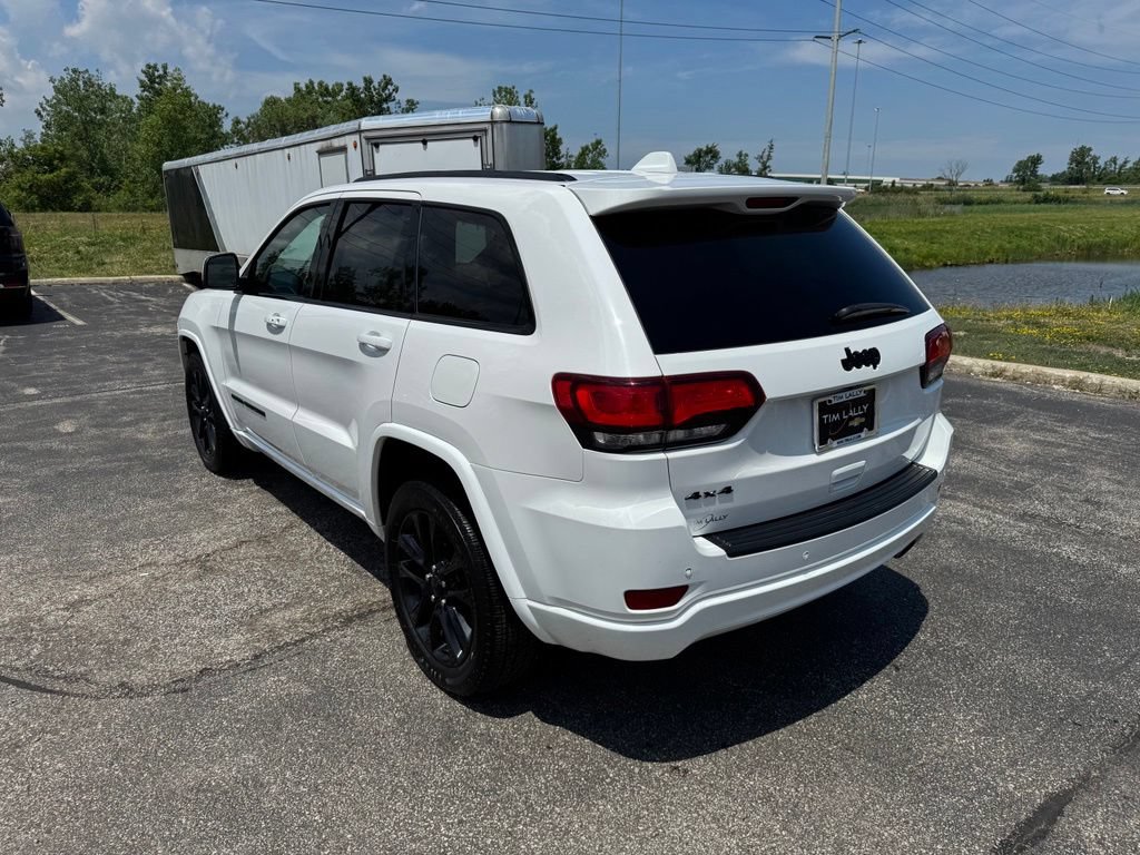 Used 2021 Jeep Grand Cherokee Laredo X AWD/4WD image 5
