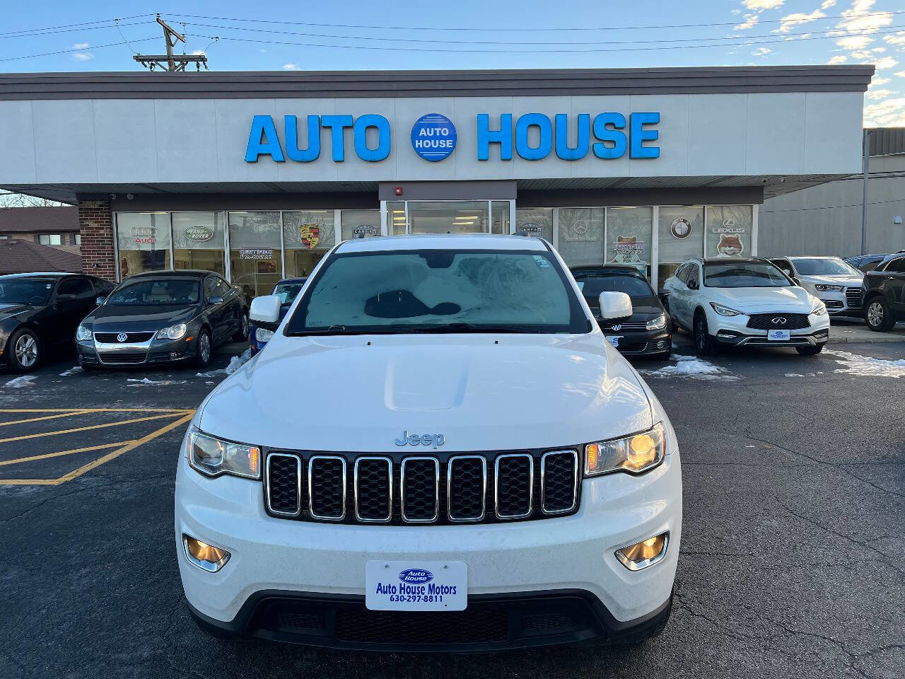 Used 2017 Jeep Grand Cherokee Laredo w/ Quick Order Package 23E AWD/4WD image 2