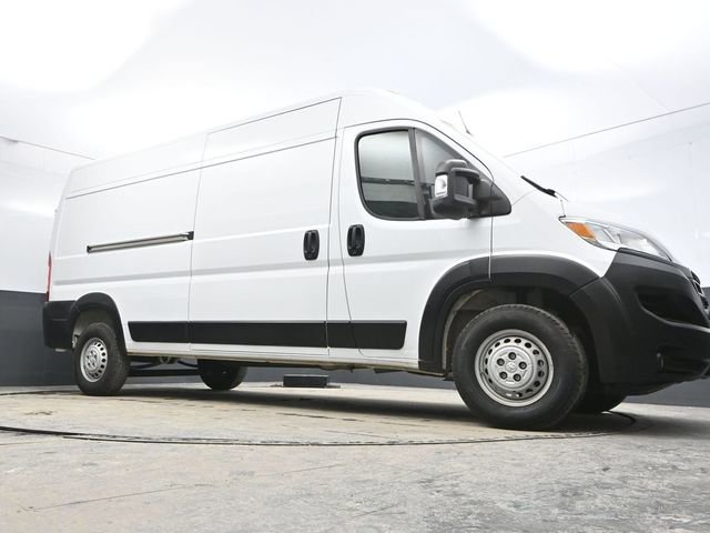 Used 2024 RAM ProMaster 2500 w/ Convenience Group image 29