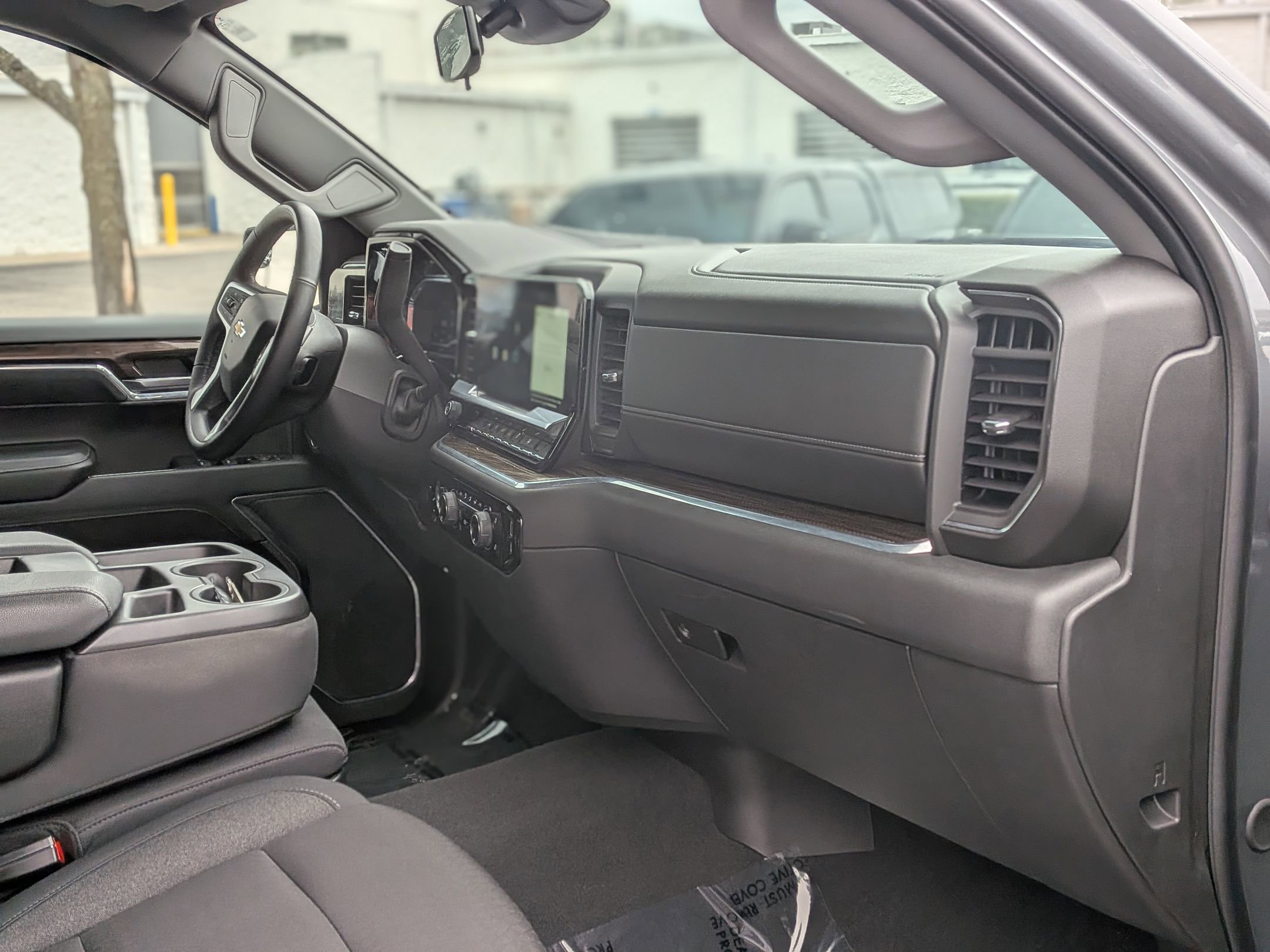 Certified 2024 Chevrolet Silverado 1500 LT image 21