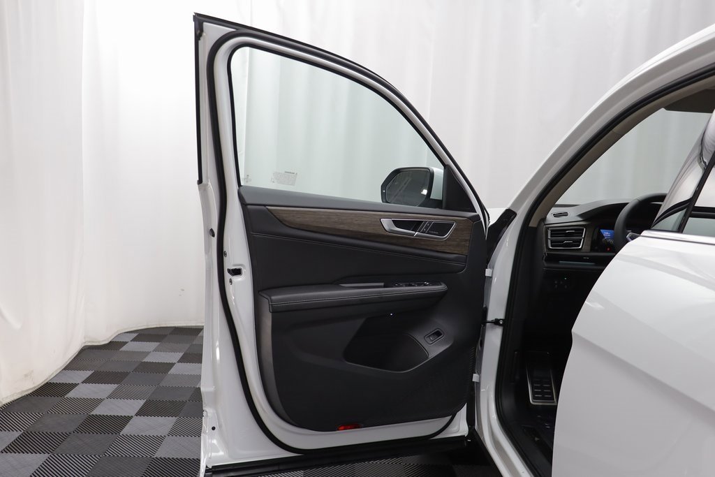 New 2026 Volkswagen Atlas SEL Premium R-Line image 5