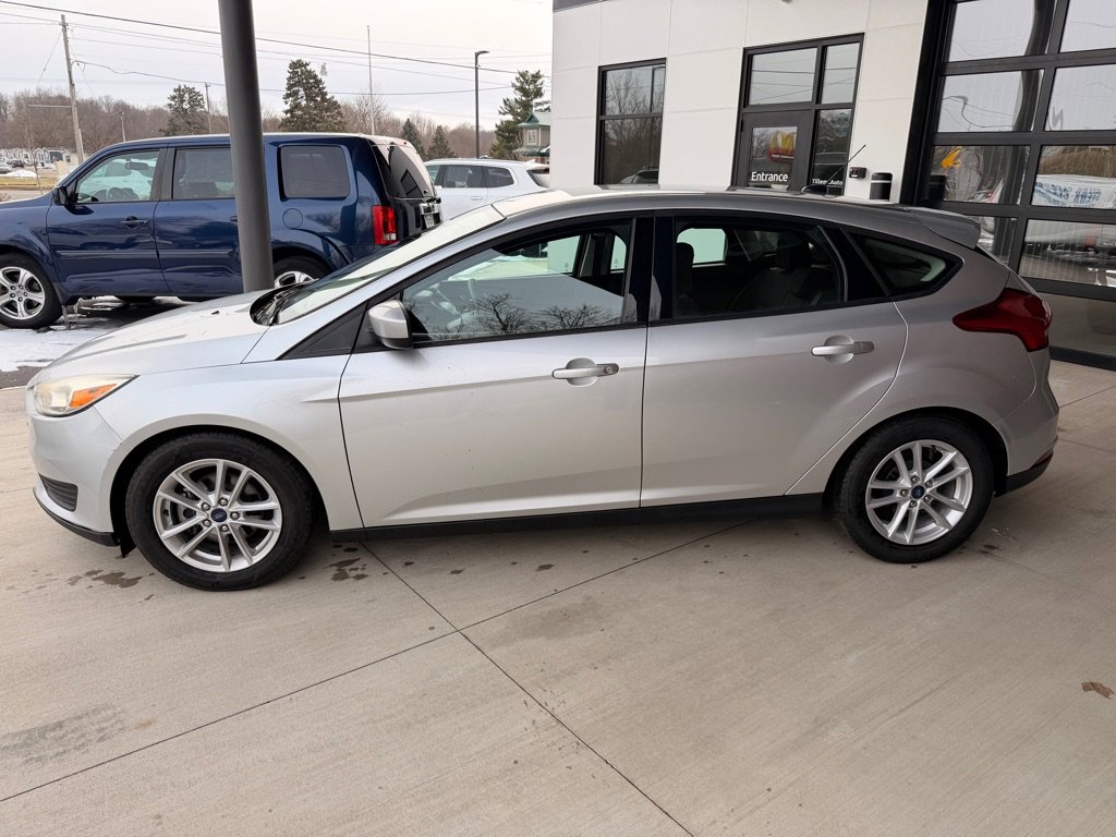 Used 2018 Ford Focus SE image 4