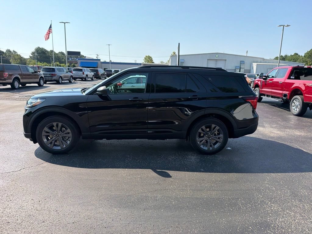New 2026 Ford Explorer Active w/ Active Comfort Package AWD/4WD image 6