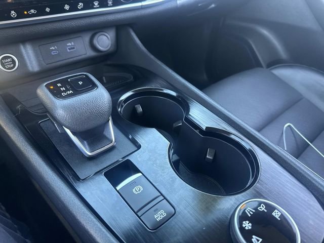 Used 2023 Nissan Rogue SV w/ SV Premium Package image 27